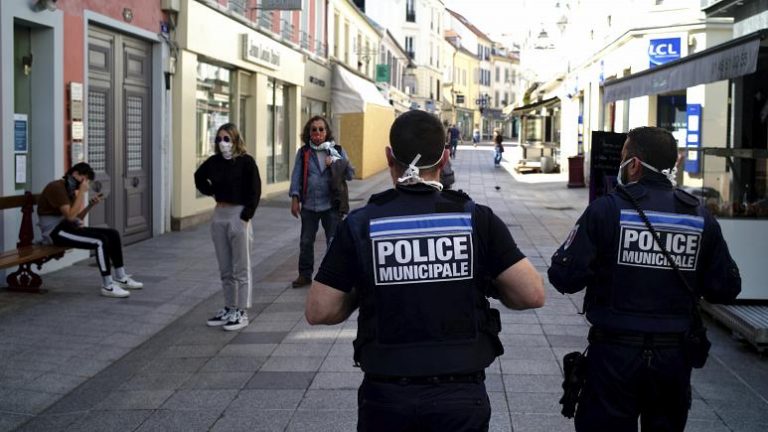 Coronavirus: France records sharp drop in crime during lockdown