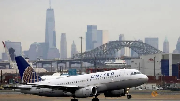 United warns travel demand will languish until COVID-19 vaccine