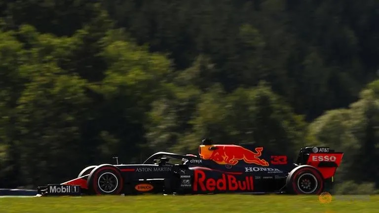 Verstappen leads Styrian GP practice, Ricciardo crashes