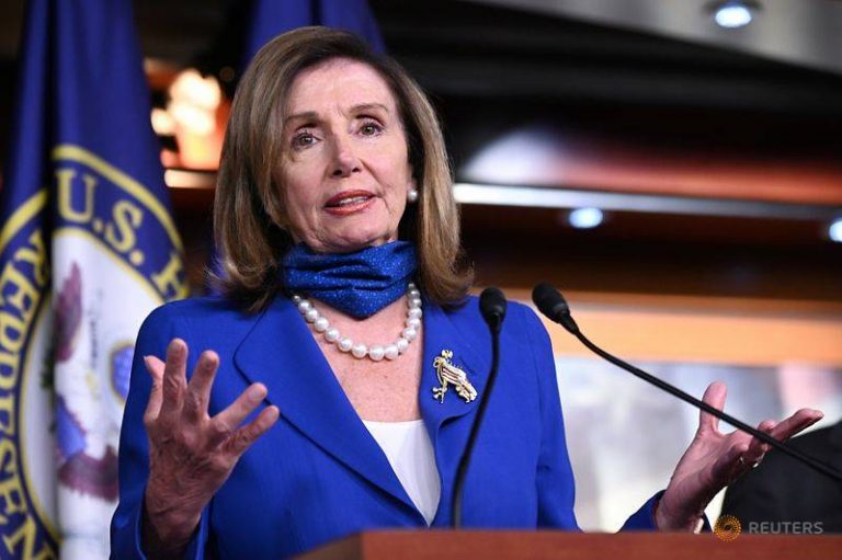 US House Speaker Pelosi announces mask-wearing requirement for lawmakers and staff
