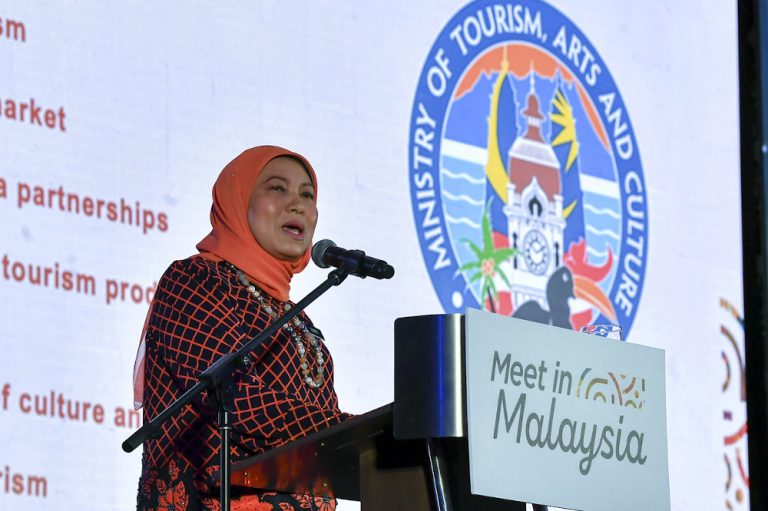 Find creative ways to woo tourists, minister urges budget hotel operators in Malaysia