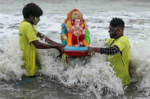 India’s coronavirus cases top 3.2 million