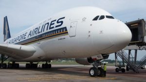 Singapore Airlines sells out meals on parked plane