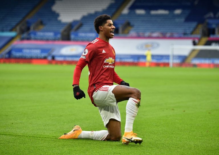 Arsenal bounce back to beat Chelsea, Man Utd denied by Leicester