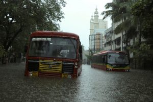 New India cyclone warning as death toll rises