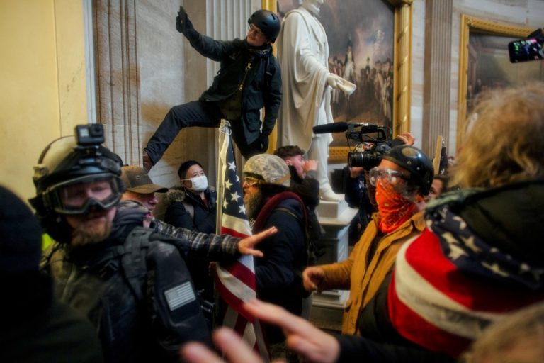 Few plea bargains in US Capitol riot cases as prosecutors stand firm