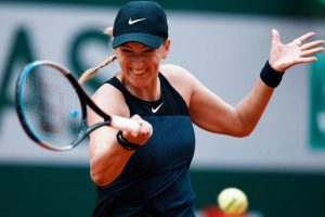 Azarenka in French Open fourth round for first time in eight years