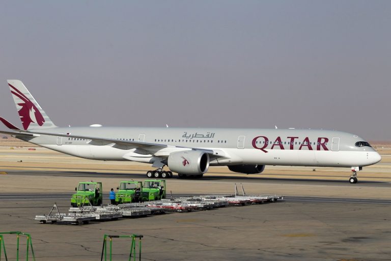 Saudi suspends UAE flights due to virus variant