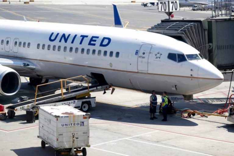 United Airlines to dismiss 593 workers who refused COVID-19 vaccines