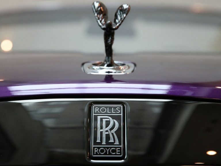 Money accumulated during pandemic helps Rolls-Royce hit record sales