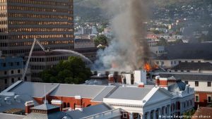 Cape Town: Fire in South African Parliament, old National Assembly roof collapses