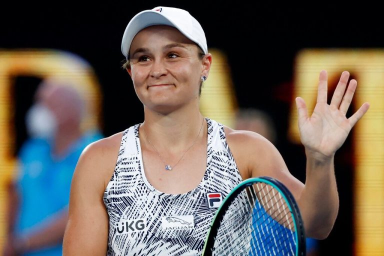 Barty fends off Anisimova to reach Australian Open quarter-finals