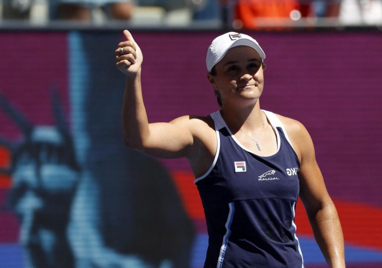Barty brushes aside Rybakina to claim Adelaide International