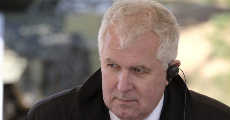 Russian troops in Belarus pose “direct threat to Lithuania”, says defence minister