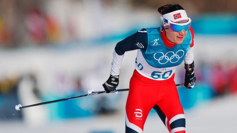 Cross-country skiing-COVID fears cloud medal hopes in Norway camp