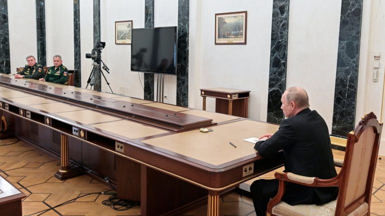 As Russia stalls in Ukraine, dissent brews over Putin’s leadership