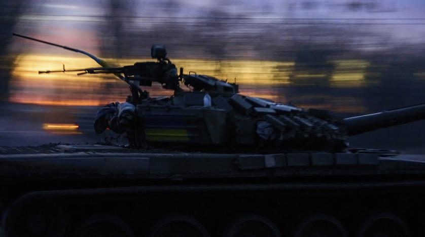 Ukraine talks further aid with US as training on modern tanks starts