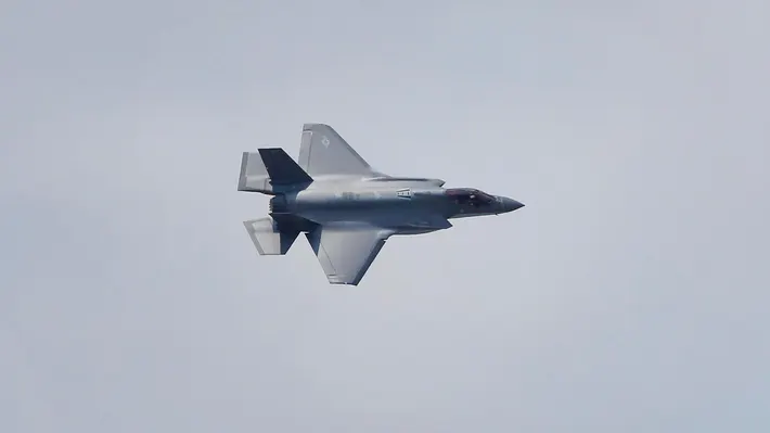 US finds debris from missing F-35