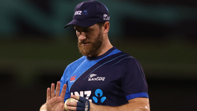 New coach says Williamson still wants to play for New Zealand